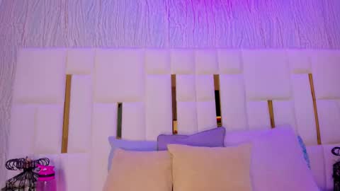 Hillary online show from February 21, 11:33 am