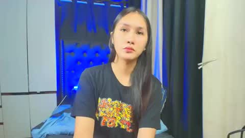 Snapshot of himarika chatting on November 18, 1:00 am yuricah online show from November 18, 1:00 am