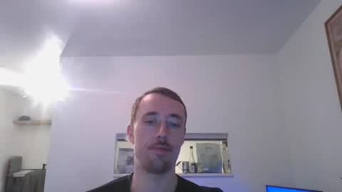 Snapshot of himerosj chatting on December 22, 10:23 am himerosj online show from December 22, 10:23 am