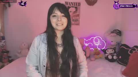 Snapshot of hina_ht chatting on August 4, 5:32 am Hina. online show from August 4, 5:32 am