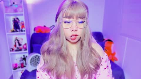 Snapshot of hinata1_chan chatting on December 21, 5:25 am Hinata online show from December 21, 5:25 am