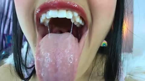 hinata online show from March 20, 9:30 pm