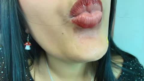 hinata online show from April 1, 8:50 pm