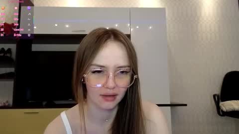 Leya Day Mary Night   PvT Open online show from February 6, 6:51 am