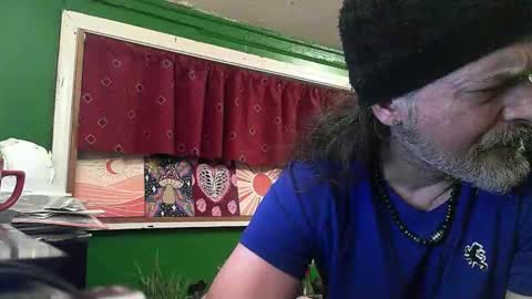 hippiedad333 online show from April 26, 1:58 am