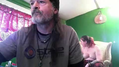 hippiedad333 online show from April 27, 7:23 pm