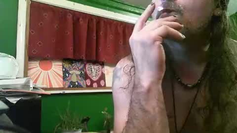 hippiedad333 online show from May 7, 6:41 am
