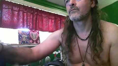 hippiedad333 online show from May 7, 10:04 pm