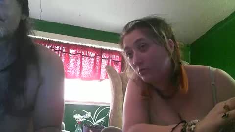 hippiedad333 online show from May 9, 5:51 pm