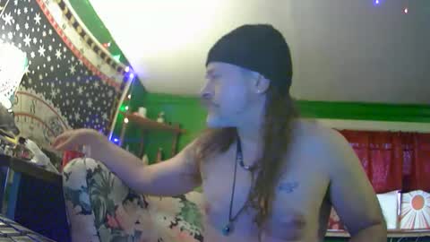 hippiedad333 online show from May 13, 11:22 pm
