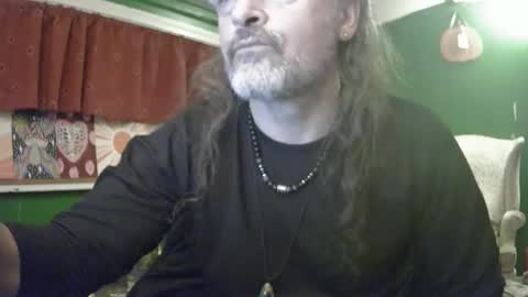 hippiedad333 online show from May 24, 5:12 am