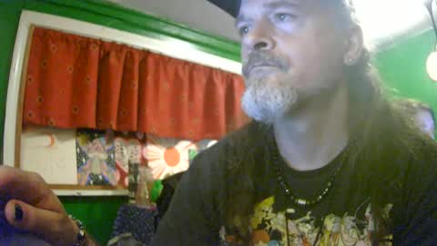 hippiedad333 online show from June 22, 3:36 am
