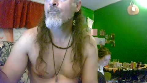 hippiedad333 online show from July 7, 1:08 am
