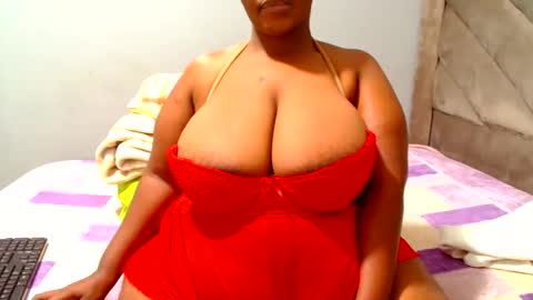 hips2sexy online show from May 8, 4:18 am