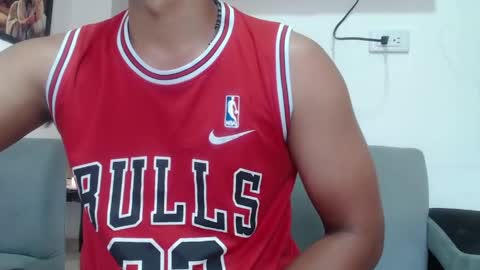 Snapshot of hiroshi_shen2 chatting on April 30, 12:00 pm hirosi shen online show from April 30, 12:00 pm
