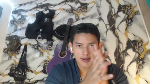 Snapshot of hiroshi_shen2 chatting on May 28, 1:41 pm hirosi shen online show from May 28, 1:41 pm