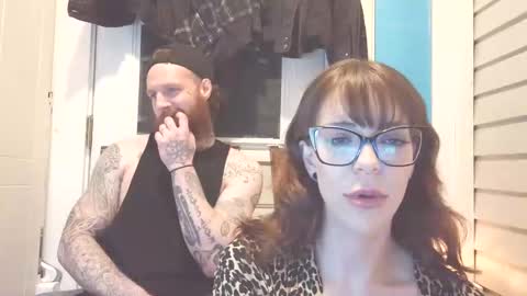 Snapshot of hisnhertemptation chatting on May 14, 5:03 am HisNHersTemptation online show from May 14, 5:03 am