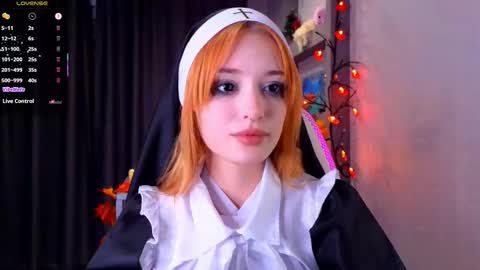 Snapshot of hisoka__akerley chatting on October 31, 6:09 pm Ella online show from October 31, 6:09 pm