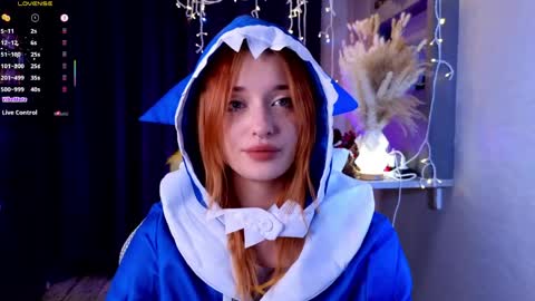 Ella online show from April 16, 7:03 pm