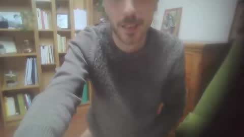 hitmenoww online show from March 12, 7:25 am