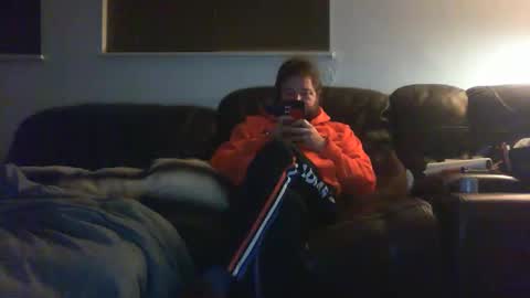 Snapshot of hobbes80 chatting on January 1, 7:52 am hobbes80 online show from January 1, 7:52 am