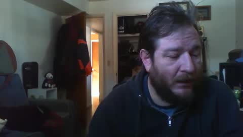 Snapshot of hobbes80 chatting on February 12, 7:45 pm hobbes80 online show from February 12, 7:45 pm