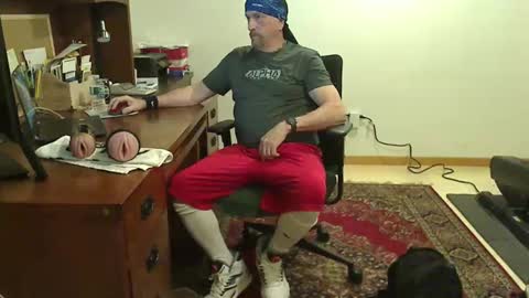 Snapshot of hockeybud chatting on October 28, 8:22 pm Rick online show from October 28, 8:22 pm