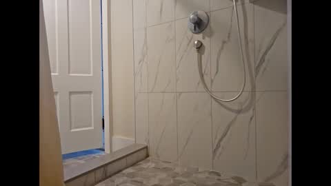 hockeyjock17 online show from April 2, 1:09 pm