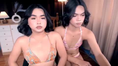 IM NEW HERE ITS ME GIA online show from March 17, 8:06 am