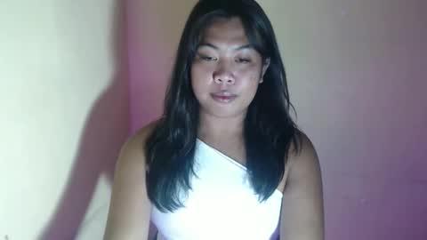 Snapshot of hoelylayla chatting on March 14, 11:43 pm Layla3 online show from March 14, 11:43 pm