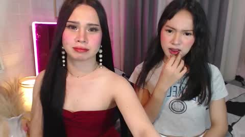 hoelymolly online show from February 23, 5:43 pm