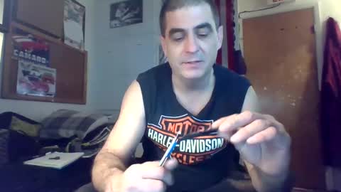 Snapshot of hoglegg99384194 chatting on January 7, 6:59 am hoglegg99384194 online show from January 7, 6:59 am