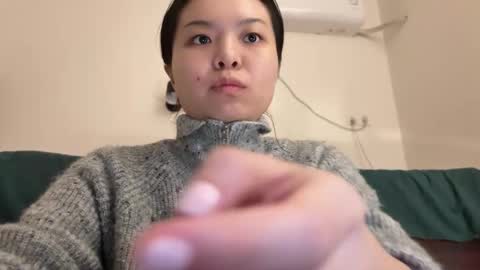 Snapshot of hola_sunflower chatting on November 1, 2:19 pm amy online show from November 1, 2:19 pm