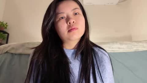 Snapshot of hola_sunflower chatting on January 10, 3:03 pm amy online show from January 10, 3:03 pm