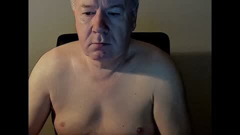 Snapshot of holgerhb53 chatting on January 30, 2:49 am Holger online show from January 30, 2:49 am