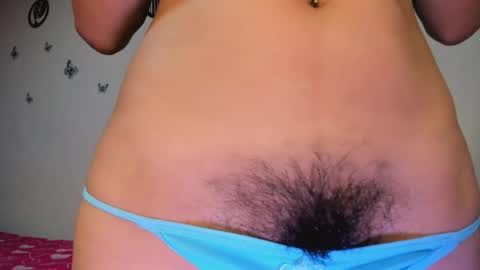 holly... online show from April 30, 2:56 pm