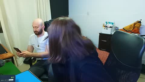 Snapshot of holly_and_honey_69 chatting on December 3, 10:07 pm Holly and Honey online show from December 3, 10:07 pm