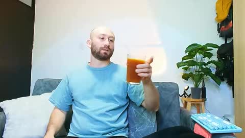 Snapshot of holly_and_honey_69 chatting on September 29, 10:25 pm Holly and Honey online show from September 29, 10:25 pm