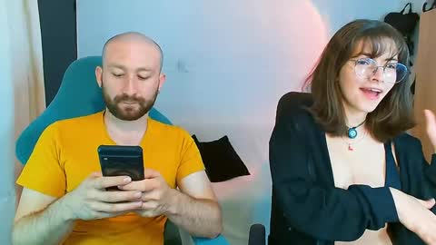 Snapshot of holly_and_honey_69 chatting on May 5, 10:51 pm Holly and Honey online show from May 5, 10:51 pm