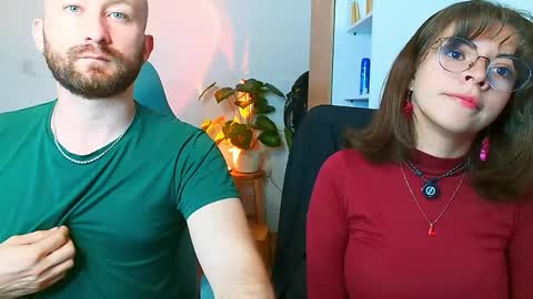 Snapshot of holly_and_honey_69 chatting on May 8, 10:26 pm Holly and Honey online show from May 8, 10:26 pm