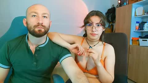 Snapshot of holly_and_honey_69 chatting on May 22, 11:10 pm Holly and Honey online show from May 22, 11:10 pm