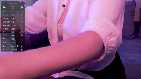 Snapshot of holly_molly_69 chatting on November 9, 4:22 am Molly online show from November 9, 4:22 am