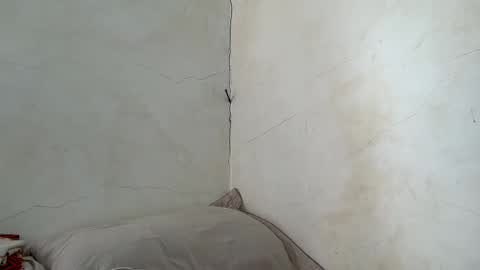 Snapshot of holly_wyn chatting on July 7, 12:24 am holly_wyn online show from July 7, 12:24 am