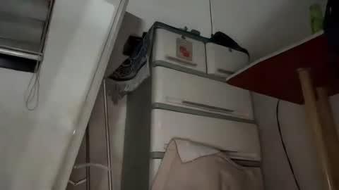 Snapshot of holly_wyn chatting on July 13, 1:14 pm holly_wyn online show from July 13, 1:14 pm