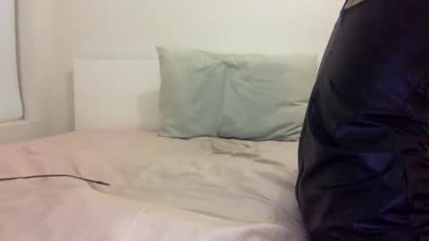 EDGED DICK online show from April 6, 6:31 pm