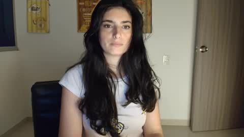 hollyshit_ online show from February 3, 2:53 am