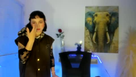 Snapshot of hollysquirtx chatting on November 7, 1:33 pm hollysquirtx online show from November 7, 1:33 pm