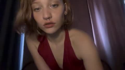 Snapshot of hollyyypoly chatting on July 2, 12:00 pm hollyyypoly online show from July 2, 12:00 pm