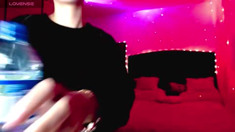 Juli online show from December 2, 3:01 am