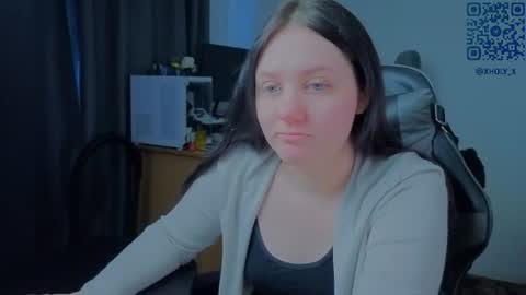 Snapshot of holy_kveta chatting on June 17, 3:42 am Kviki online show from June 17, 3:42 am